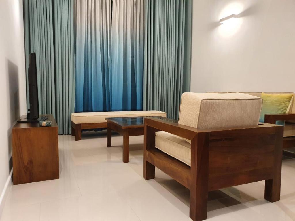 Hasara Oceanfront Apartments Galle Exterior foto